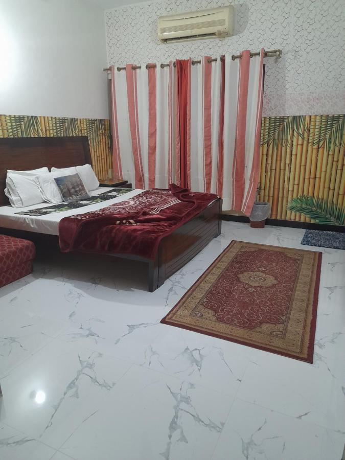 New City Lodges Guesthouse İslamabad Oda fotoğraf