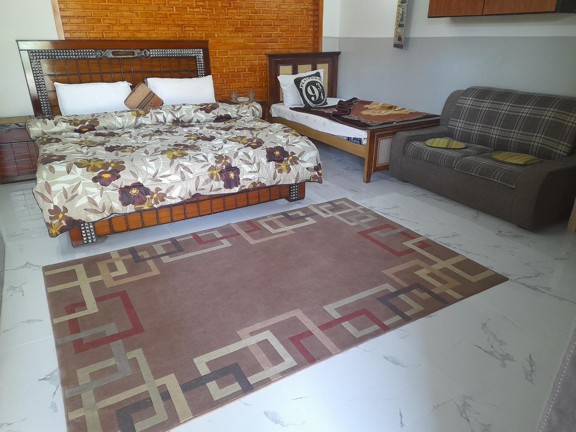 New City Lodges Guesthouse İslamabad Oda fotoğraf